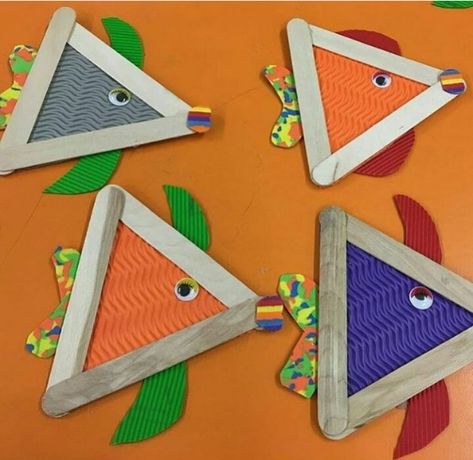 popsicle stick fish craft Popsicle Stick Fish, Fish Craft, Animal Craft, Sunny Summer Day, K Crafts, Stick Crafts, Fish Crafts, Kids Fishing, Animal Crafts For Kids