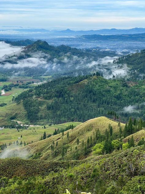 A view you could see when you hike in Bukidnon Bukidnon Aesthetic, Malaybalay Bukidnon, Bukidnon Philippines, Butuan City, Philippine Map, Philippines Culture, Life Vision, Life Vision Board, Aesthetic Shop