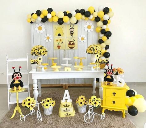 Bee Birthday Theme, Honey Bee Theme, Fruit Birthday Party, Bee Birthday Party, Fruit Birthday, Bee Baby Shower Theme, Boy Birthday Party Themes, Bee Party, Bee Birthday