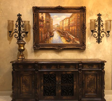 💕SHOP💕 www.crownjewel.design Old World Tuscan Style Buffet & Artwork Rustic Tuscan Decor, Parlor Room Ideas, Wine Country Decor, Tuscan Home Decor, Tuscan Bedroom, Tuscan Walls, House Entryway, Tuscan Interior, Old World Home