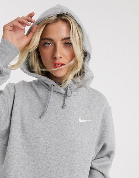 Grey Nike Hoodie Outfit, Oversized Grey Hoodie, Nike Hoodie Outfit, Nike Grey Hoodie, Hoodie Outfit Casual, Winter Jacket Outfits, Grey Nike Hoodie, Gray Hoodies, Branded Clothes