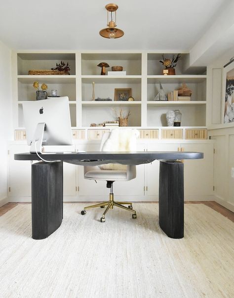 Luxe Home Office, Ikea Standing Desk, Standing Desk Design, Aesthetic Luxe, Diy Standing Desk, Home Office Inspo, Electric Desk, Office Built Ins, Standing Desk Office