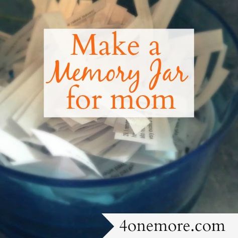 Memory Jar Gift, Memory Jar Graduation, Message Jar, Gift Ideas Kids, Blessings Jar, Jar Of Notes, Mother's Day Ideas, Memory Jar, Graduation Party Centerpieces