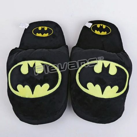 Superman Shoes, Spiderman Plush, Deadpool Spiderman, Superman And Spiderman, Batman Outfits, Plush Shoes, Deadpool And Spiderman, Batman Figures, Superhero Batman