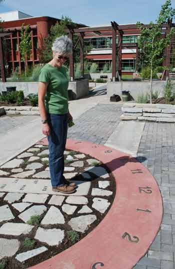 https://news.wsu.edu/news/2009/06/02/student-designed-sundial-invites-interaction-in-display-garden/ Architecture Display, Sundials, Children's Garden, Natural Playground, Backyard Pergola, Outdoor Classroom, Fabric Shower Curtain, School Garden, Outdoor Learning