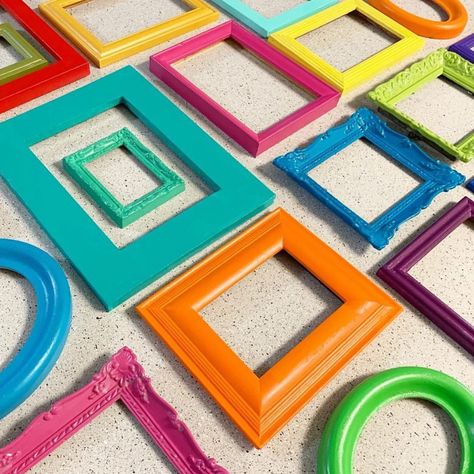 Bright Picture Frames, Colorful Picture Frames On The Wall, Colorful Frames On Wall, Funky Picture Frames, Picture Frame Painting Ideas Diy, Rainbow Picture Frame, Photo Frame Layout, Taco Shack, Funky Frames