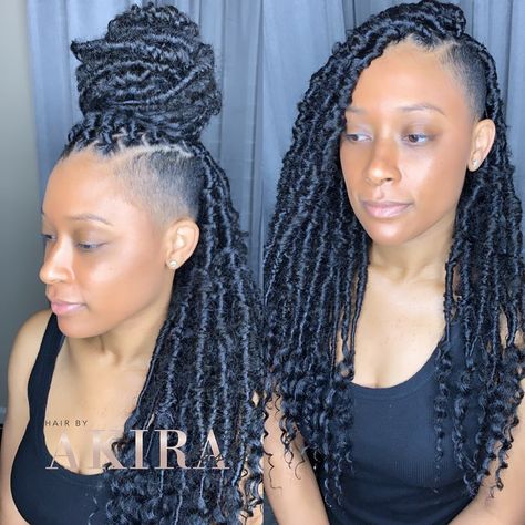 AKIRA. on Instagram: “🌺✨MidBack Bohemian Locs with shaved sides on a gorgeous Client✨🌸Even with Shaved Sides your install will still be FULL! This install was…” Distressed Locs Styles, Side Shave Haircut, Locs With Shaved Sides, Vacay Hair, Distressed Locs, Side Hairstyle, Side Shave, Braids With Fade, Faux Dreads