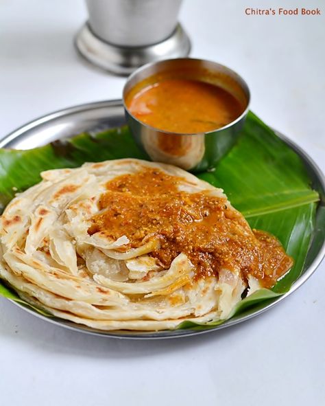 Parotta salna - Popular South indian combo ! Parota Recipe, Parotta Salna, Kerala Parotta, Parotta Recipe, Paratha Roll, Tamil Food, Dosa Recipes, Indian Vegetarian Food, Andhra Recipes