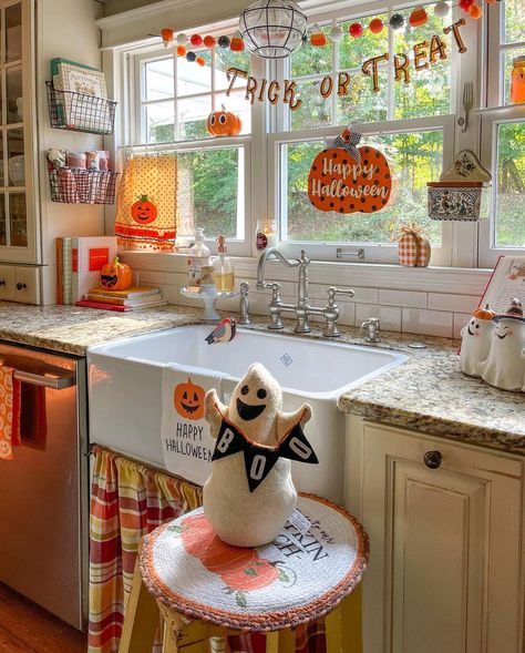 Polka Dot Pumpkin, Fall Decor Inspiration, Halloween Kitchen, Fall Kitchen, White Sink, Farmhouse Style Kitchen, Kitchen Styling, Getting Cozy, Autumn Home