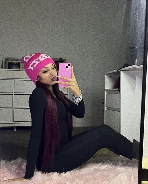 Black Beanie Outfit, Beanie Outfit, Pink Beanie, Black Ponytail Hairstyles, Causal Outfits, Cute Lazy Outfits, Lazy Outfits, Pink Girly Things