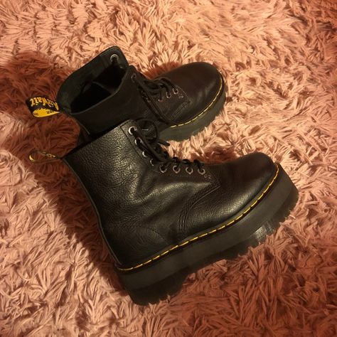 1460 PASCAL MAX LEATHER PLATFORM BOOTS Dr Martens 1460 Pascal, Leather Platform Boots, Dr Martens Shoes, Martens Shoes, Dream Shoes, Doc Martens, Platform Boots, Dr. Martens, Outfit Inspirations