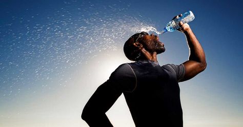 Hold the Sports Drink: Hydrating and Refueling Youth Athletes for Success! Sports Dietitian, Water For Health, Water Reminder, Nutrition Drinks, Indoor Photography, Skeletal Muscle, Functional Food, Young Athletes, Water Photography