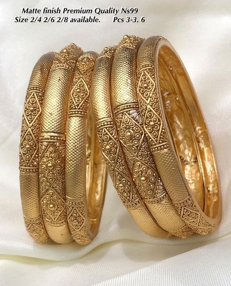 Gold Kangan Design Latest, Gold Bangles Set Of 6, Gold Kangan Design, Kangan Design, Temple Bangles, Gold Bangles Set, Gold Kangan, Antique Bangles, Dubai Gold Jewelry