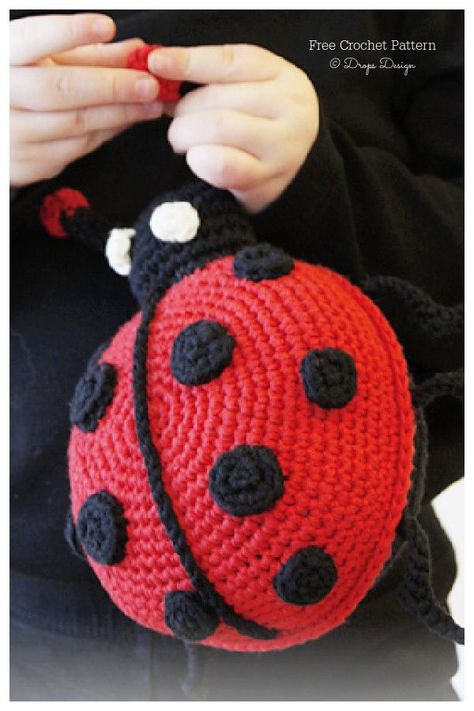 Crochet Francis Ladybug Amigurumi Free Patterns Crochet Ladybug, Knitting Bag Pattern, Magazine Drops, Crochet Mignon, Confection Au Crochet, Crochet Pillow, Chale Crochet, Crochet Hook Sizes, Amigurumi Free Pattern