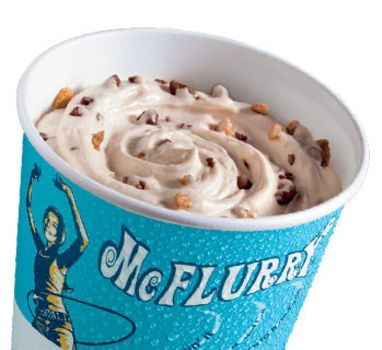 McFlurry Oreo Blizzard, Mc Flurry, Ice Cream Sauce, Vanilla Extract Recipe, Ice Cream Mixture, Ninja Creami, No Churn Ice Cream, Ice Cream Candy, Yummy Dessert