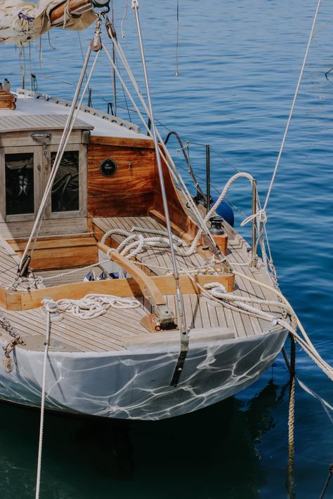 Old Money Beach House, Lake Front Cottage, Old Money Beach, Schooner Ship, Alea Aquarius, Resort Aesthetic, Boys In The Boat, England Lifestyle, Edward Newgate