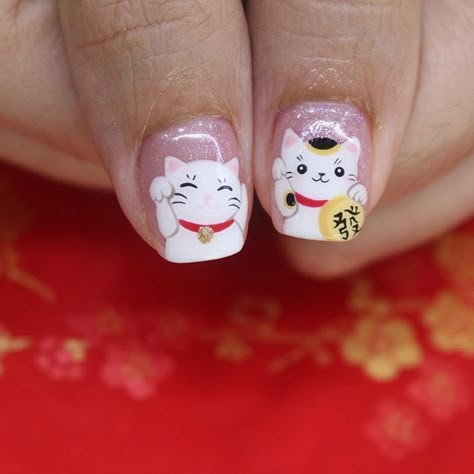 Nail Tet, Chinese New Year Nail, Cny Nails, Chinese Nails, Cartoon Nail Designs, Animal Nail Designs, Nail Training, New Years Nail, Cat Nail Art