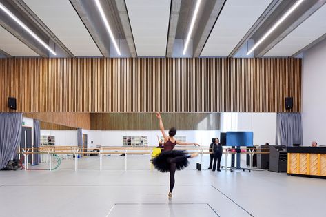 Glenn Howells Architects creates a translucent, lantern-like home for the English National Ballet Double Height Hall, English National Ballet, Dance Studios, Small Workspace, Brick Cladding, Concrete Column, Double Height, Flexible Seating, Exposed Concrete