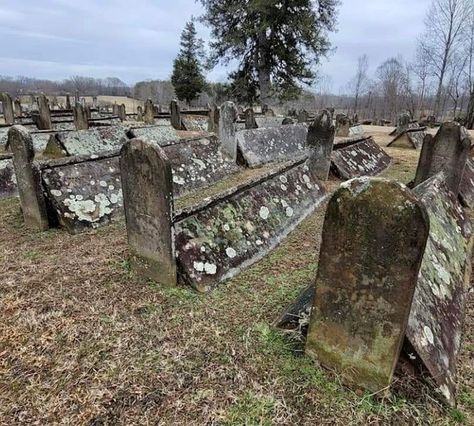 Sparta Tennessee, Victorian Style Homes, Cades Cove, Folk Style, Abandoned Places, Cemetery, Beautiful World, Arkansas, Alabama