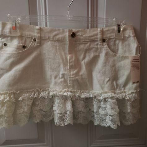 New Acid Blue Brand White Denim & Lace Skirt Juniors 11 Add Lace To Clothes, Denim Lace Skirt, Jean Skirt With Lace, Tokyo Clothes, Denim Upcycle Clothing, Lace White Skirt, Cute Denim Skirt, Applique Clothes, Burberry Skirt