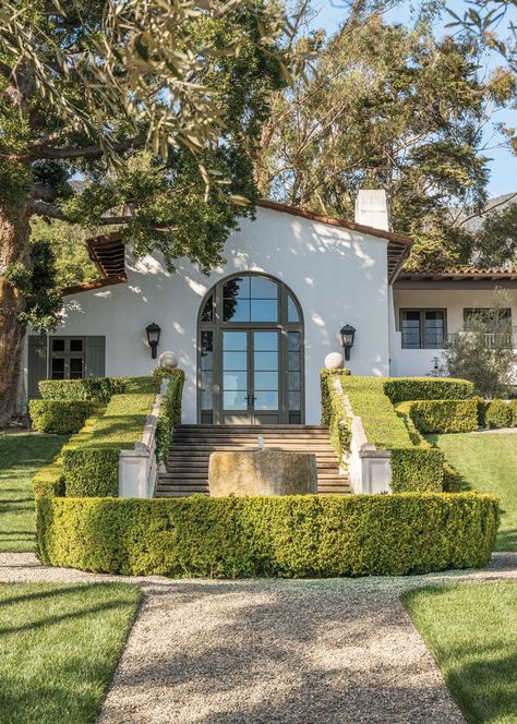 Montecito California Home, Montecito Landscaping, Montecito Aesthetic, Mediterranean Exteriors, Montecito Homes, Modern Spanish Farmhouse, Wallace Neff, Napa House, Exterior Stucco