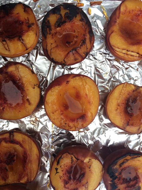 Smoked Peaches, Traeger Smoker Recipes, Traeger Grill Recipes, Grilling Ideas, Pellet Grill Recipes, Traeger Recipes, Traeger Grill, Grilled Peaches, Smoker Recipes