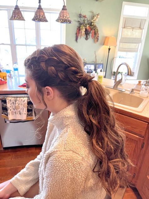 Braid into a low pony and curled Low Pony Braid, Braid With Scarf, Low Pony Hairstyles, Formal Ponytail, Straight Prom Hair, Bridemaids Hairstyles, Fancy Braids, Pony Hairstyles, Formal Hair