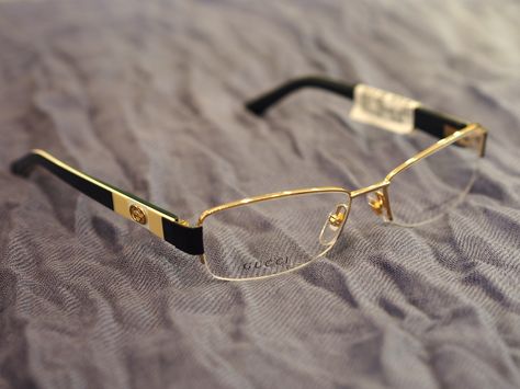 Classy Glasses For Men, Gucci Glasses Men, Cool Shoes For Men, New Trend Shoes, Casual Sneakers For Men, Glasses Frames Trendy, Classy Glasses, Fancy Glasses, Dope Jewelry Accessories