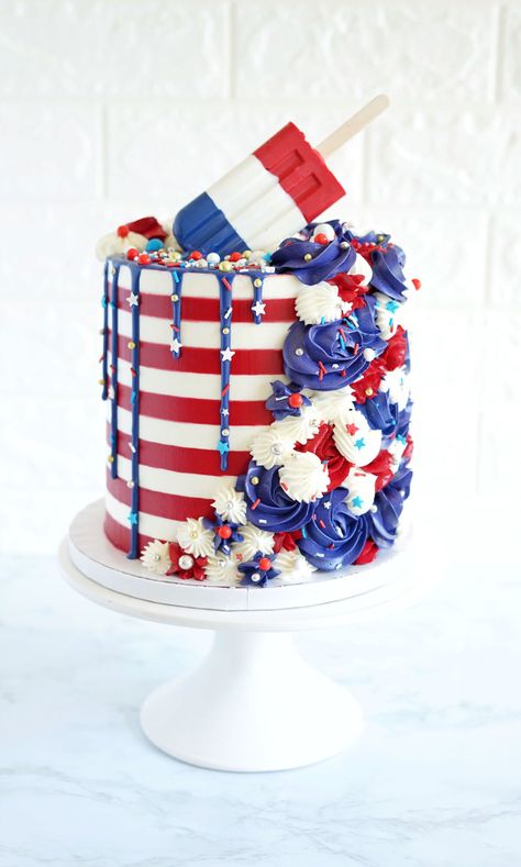 4th of July Popsicle Striped Cake | www.findyourcakeinspiration.com August Cake, Patriotic Cake, Fourth Of July Cakes, Striped Cake, Diy Cupcake, 4th Of July Cake, Wilton Cake Decorating, Cake Decorator, 4th Of July Desserts