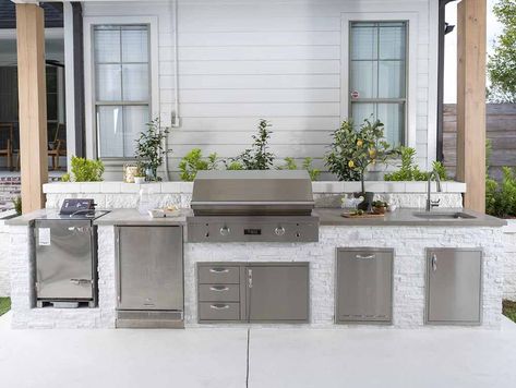 Outdoor Bonus Room, Kitchen Cost, Kitchen Design Gallery, Outdoor Kitchen Plans, Grill Area, Outdoor Bbq Kitchen, Outdoor Kitchen Ideas, House Backyard, Backyard Kitchen