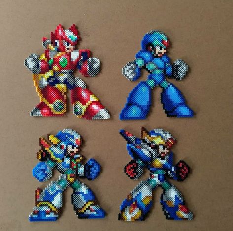 Superhero Silhouette, Pixel Beads, Megaman X, Art Perle, Link Art, Geek Crafts, Perler Bead Templates, Diy Perler Bead Crafts, Bead Sprite