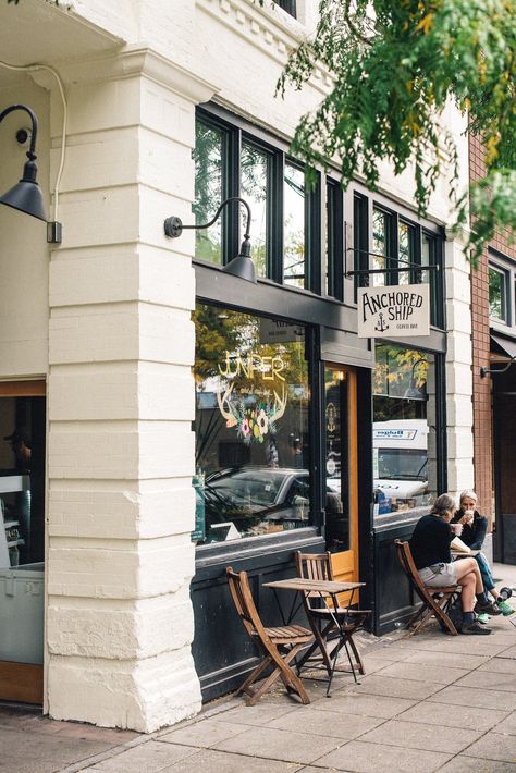 Seattle Coffee Shop Aesthetic, Seattle Cafe Aesthetic, Seattle City Aesthetic, Seattle Bachelorette, Seattle Cafe, Seattle Shopping, Seattle Coffee Shops, Austin Trip, Munising Michigan