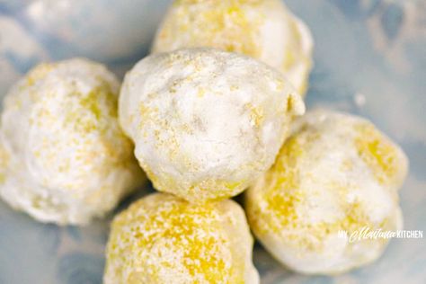 Lemon Cheesecake Bites (Keto Fat Bombs) Low Carb Cheesecake Bites, Mini Lemon Cheesecakes, Fat Bomb Recipes, High Fat Low Carb Recipes, Lemon Cheese, Fat Bomb, Low Carb Cheesecake, Fat Bomb Recipe, Breakfast Delicious