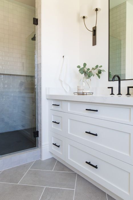 Makeover Kamar Mandi, Glass Countertop, Shower Glass, Transitional Bathroom, Master Bath Remodel, White Vanity Bathroom, Downstairs Bathroom, Boys Bathroom, White Vanity