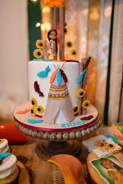 Zhara's Fall Pocahontas Birthday | CatchMyParty.com Pocahontas First Birthday Party, Pocahontas Cake Ideas, Pocahontas Birthday Cake, Pocahontas Party Ideas, Pocahontas Birthday Party Ideas, Boho Tables, Warm Fall Color Palette, Indian Birthday Party, Pocahontas Cake