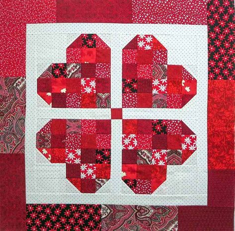 https://quiltsocial.com/making-a-valentines-day-four-heart-table-topper/ Quilted Heart Wall Hanging, Valentine Quilts Ideas, Heart Table Runner Quilt Pattern, Heart Quilt Square, Valentines Quilted Table Toppers, Valentine Quilt Blocks, Valentine Quilt Ideas, Valentine Quilted Table Runner, Valentine Quilts Patterns Free