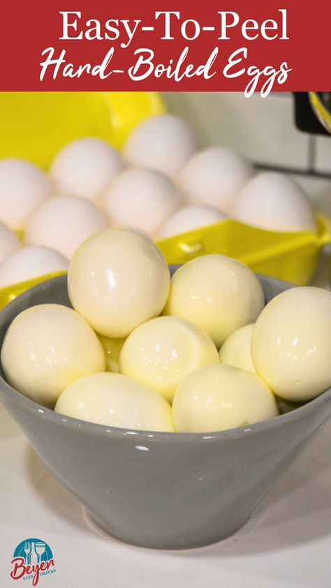 This method for making hard boiled eggs make them easy to peel every single time, even with fresh eggs. Once you make hard boiled eggs this way you will not make them any other way. Easy Peel Boiled Eggs, Hard Boiled Eggs Easy Peel, Peeling Boiled Eggs, Easy Peel Eggs, Easy Hard Boiled Eggs, Egg Calories, The Boiled Egg Diet, Peeling Hard Boiled Eggs, Making Hard Boiled Eggs