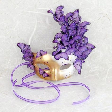 Midsummer Fairy, Fairy Masquerade, Butterfly Masquerade Mask, Butterfly Masquerade, Prom Masquerade, Masquerade Ideas, Masquerade Centerpieces, Gold Masquerade Mask, Masquerade Outfit