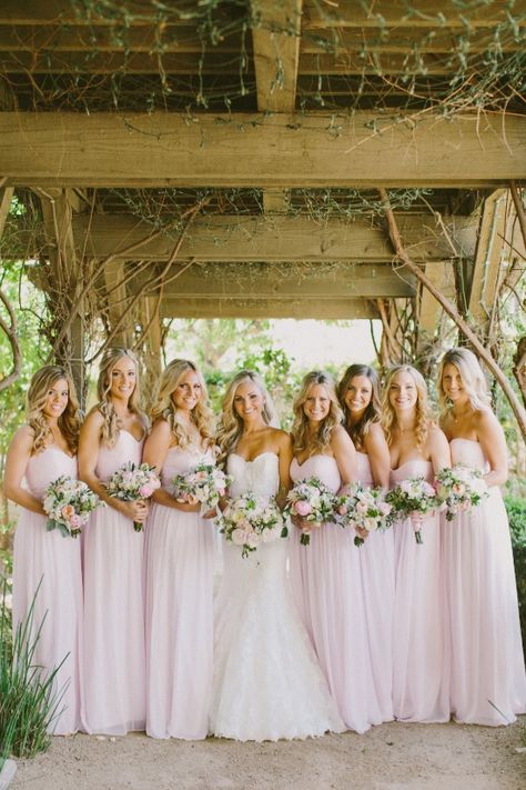 Bridesmaid Dresses A Line, Lilac Wedding Bouquet, Sweetheart Bridesmaids Dresses, Dresses A Line, Lilac Wedding, Pink Bridesmaid Dresses, Wedding Chicks, Bridesmaids And Groomsmen, Romantic Weddings