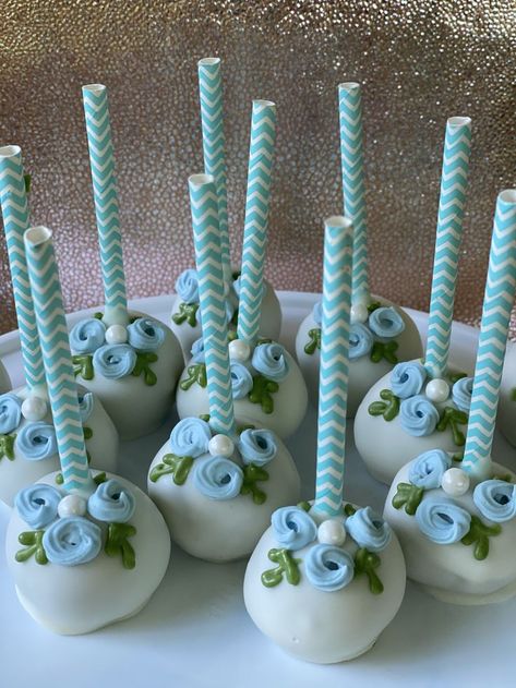 Light Blue Cake Pops, Blue Cake Pops, Wedding Cake Pops, Birthday Cake Pops, Quince Decorations, Cake Pops How To Make, Baby Shower Cake Pops, Mini Tortillas, Bridal Shower Cake