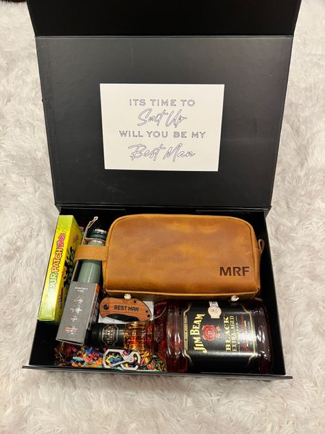 Groomsmen proposal box leather toiletry bag Jim beam bottle Stanley flask Bestman Proposal Box Ideas, Groomsmen Proposal Box Ideas Cigars, Groomsmen Box With Flask, Groomsmen Gifts With Cigars, Groomsmen Whiskey Bottle, Dusk Wedding, Groomsman Ideas, Groomsmen Proposal Whiskey Bottle, Groomsmen Boxes