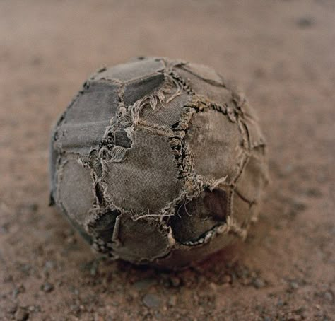 Jessica Hilltout traveled around Africa with deflated soccer balls and watched as children managed to find use for them Street Soccer, Football Photography, Softball Pictures, Volleyball Shirts, Volleyball Pictures, Football Ball, Sports Graphic Design, Africa Art, Kids Soccer