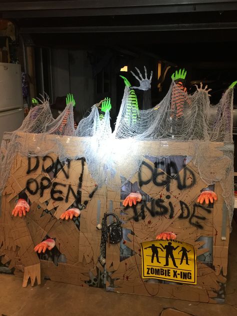 Apocalypse Party Decorations, Zombie Apocalypse Props, Apocalypse Halloween Decor, Zombie Apocalypse Haunted House, Halloween Decorations Zombie, Zombie Apocalypse Decor, Walking Dead Halloween Decorations, Zombie Apocalypse Decorations, Zombie Trunk Or Treat