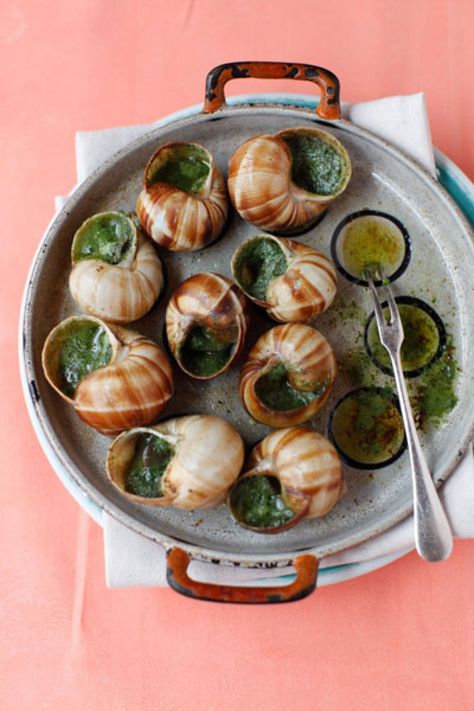 French Snails in Garlic Herb Butter (Escargots à la Bourguignonne) ("Saveur"). Escargot Recipes, French Escargot, Escargot Recipe, French Appetizers, Herb Butter Recipe, Seafood Dinners, Julia Child Recipes, Garlic Herb Butter, Bistro Food