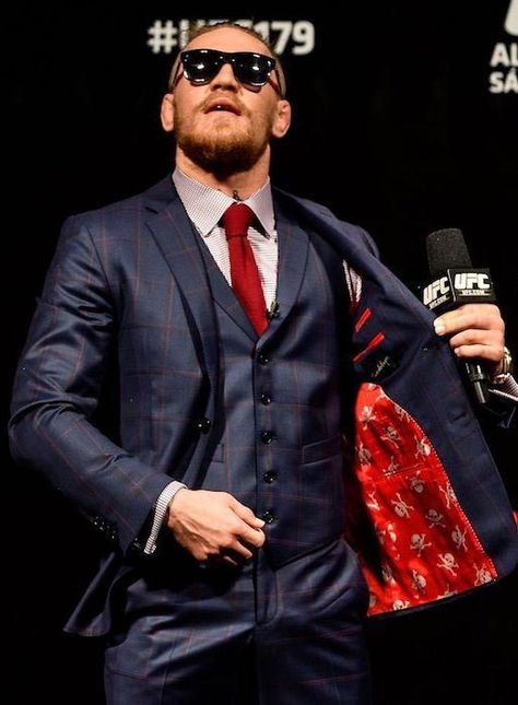 Conor Mcgregor Suit, Mcgregor Style, Mcgregor Suits, Conor Mcgregor Style, Notorious Mcgregor, Connor Mcgregor, Notorious Conor Mcgregor, Classy Suits, Dapper Style