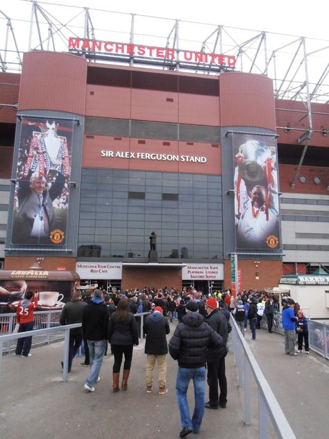 Manchester United fans approach a statue of Sir Alex Ferguson at the entrance of the Sir Alex Ferguson Stand at Old Trafford.    http://analogueboyinadigitalworld.wordpress.com/2012/11/25/manchester-united-v-queens-park-rangers-photo-special/ Sir Alex Ferguson Stand, Snap Watch, Manchester United Old Trafford, Park Rangers, Queens Park Rangers, Manchester United Fans, Sir Alex Ferguson, Manchester United Football Club, Manchester United Football