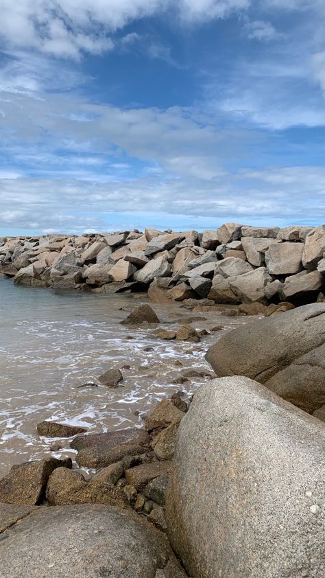 English Moodboard, Beach With Rocks, Rock Beach, Big Rock, Beach Rocks, Instagram My Story, Beach Stones, Blue Aesthetic, Beach Sunset