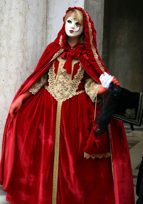 / lady in red / opening week of the carnival / venice, italy / january 2008 / Carnival Venice Costume, The Carnival Of Venice, Italy In January, Carnivale Costume, Venice Carnevale, Venetian Costumes, Venetian Costume, Venice Carnivale, Venice Carnival Costumes