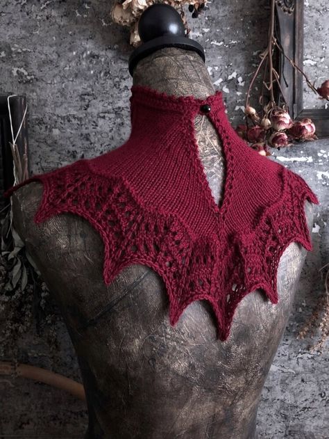 Learn Crochet Beginner, Vampire Clothes, Crochet Lace Pattern, Nickel Metal, Crochet Clothes Patterns, Blood Red, Diy Knitting, Crochet For Beginners, Lace Knitting