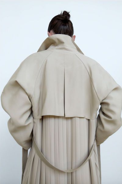 Zara Trench Coat, Zara Coat, Coat Design, 가을 패션, Fashion Details, Who What Wear, The Back, Design Details, Everyday Fashion